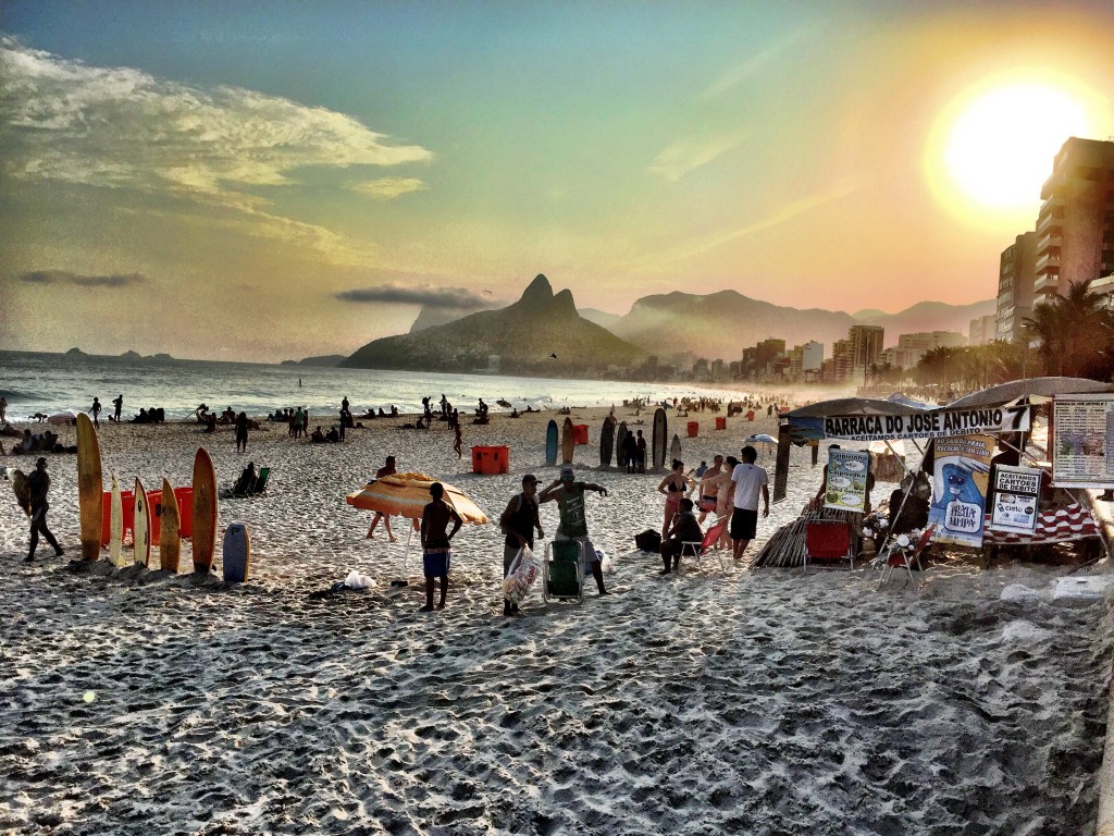 Le bar - Picture of Classico Beach Club Urca, Rio de Janeiro - Tripadvisor