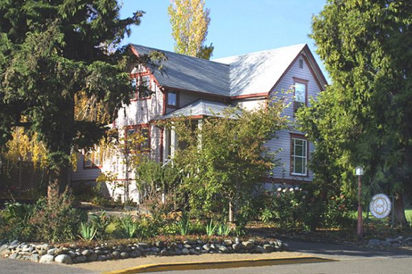 Arden Forest Inn - Ashland Gay B&B