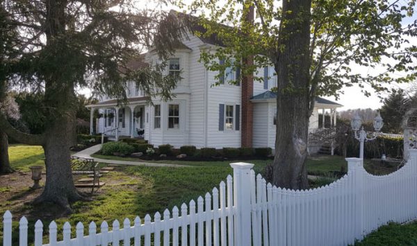 Mansion Farm Inn - Rehoboth Area Gay B&B