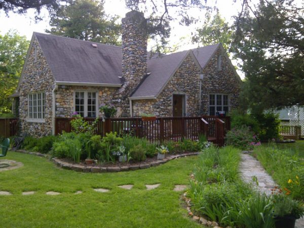 Rock Cottage Gardens B&B Inn