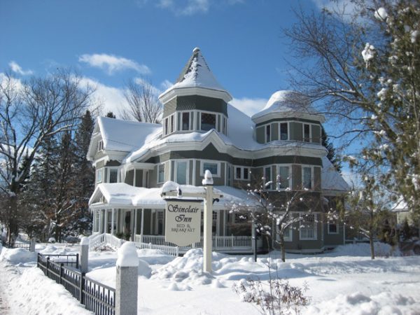 Sinclair Inn Bed & Breakfast - Gay Vermont B&B - Purple Roofs