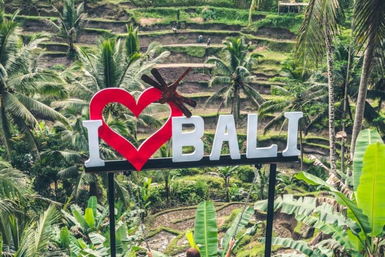 Lesbian Bali - Our Taste for Life