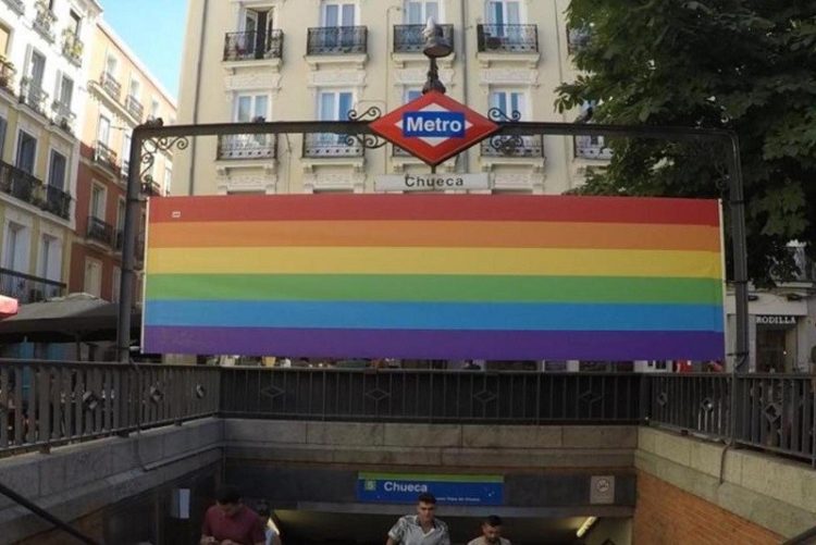 Madrid Gay Bars and Clubs: Chueca Gay Guide - The Globetrotter Guys