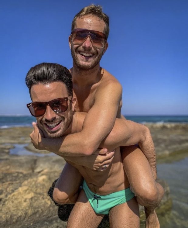 Gay Crete - The Globetrotter Guys