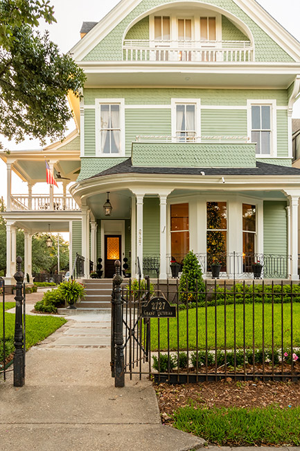 Grand Victorian Bed & Breakfast - New Orleans Gay Friendly B&B