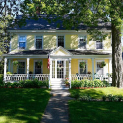 Gay Friendly [moobdir_type value_only='yes'] in Freeport, Maine, USA - Kendall Tavern Inn Bed & Breakfast